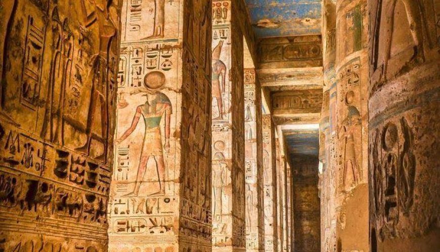Explore Egypt’s ancient landmarks, Red Sea beaches, and iconic tourist attractions