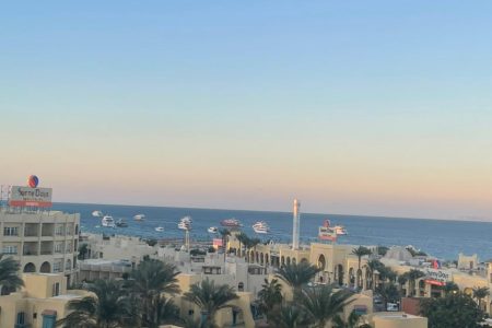 Beachfront Rentals Hurghada | Find Your Dream Stay on the Red Sea Today