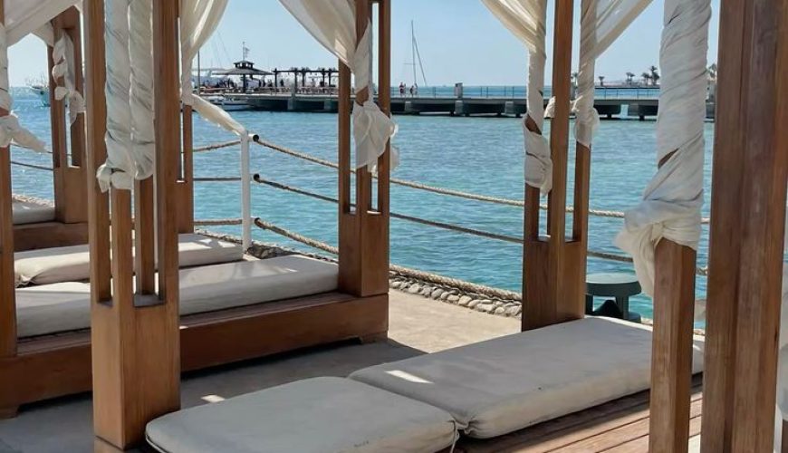 خطتك لشهر العسل: لحظات رومانسية على البحر الأحمر