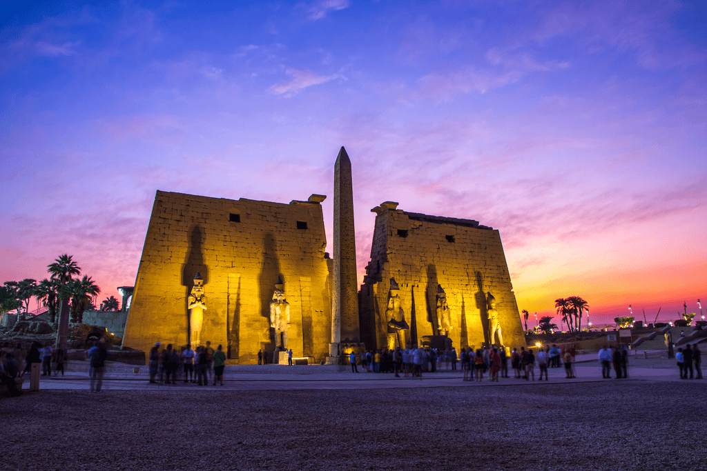 Egypt’s unique travel experiences featuring deserts, Red Sea coastlines, and cultural adventures