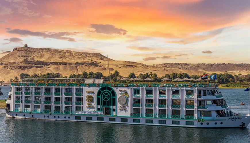 Five-Star Nile Experiences aboard a luxury river cruise sailing past ancient Egyptian temples