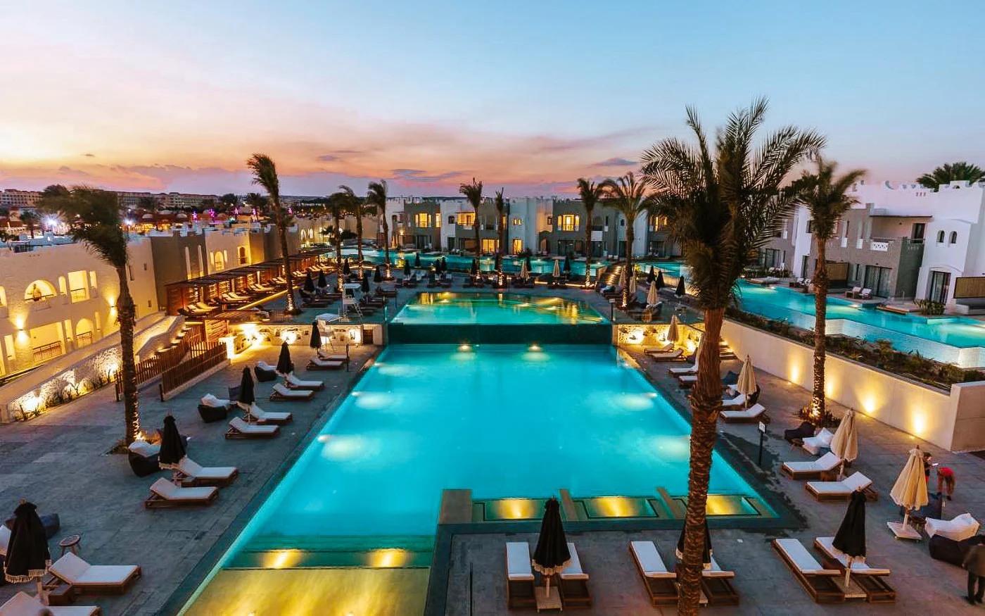 Luxury stays in Egypt at a 5-star Red Sea resort with stunning views of the pyramids