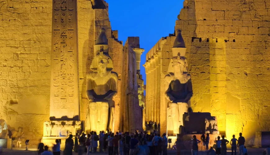 Famous landmarks and attractions in Egypt showcasing top places to visit in Egypt, including pyramids, temples, and historic sites