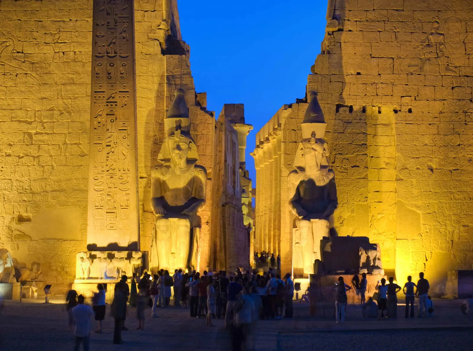 Famous landmarks and attractions in Egypt showcasing top places to visit in Egypt, including pyramids, temples, and historic sites