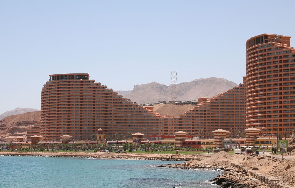 Egypt tourism projects developing infrastructure and resorts across Egypt including the Cairo, Hurghada, and Sharm El Sheikh