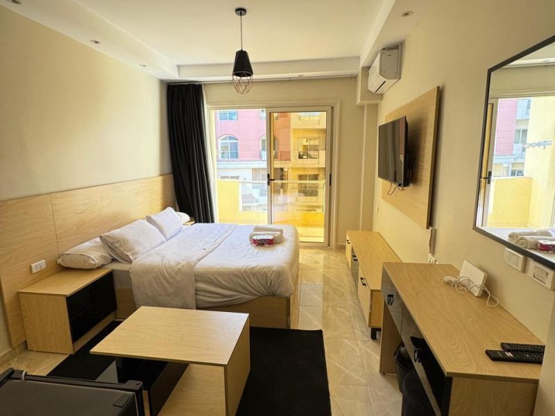 Florenza King Studio with Pool View – 3rd Floor