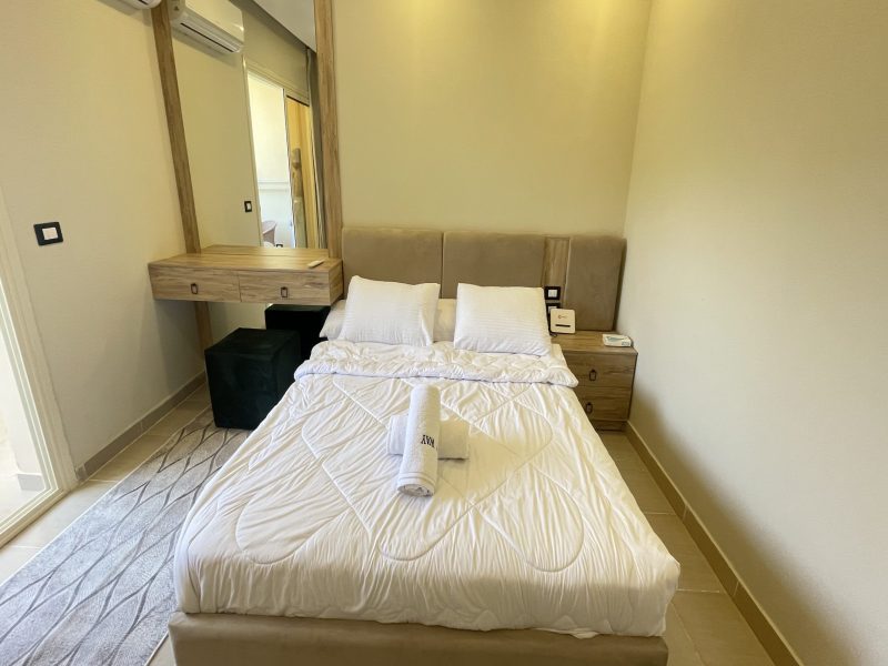 Nubia King One-Bedroom with Balcony & Pool View – 3rd Floor