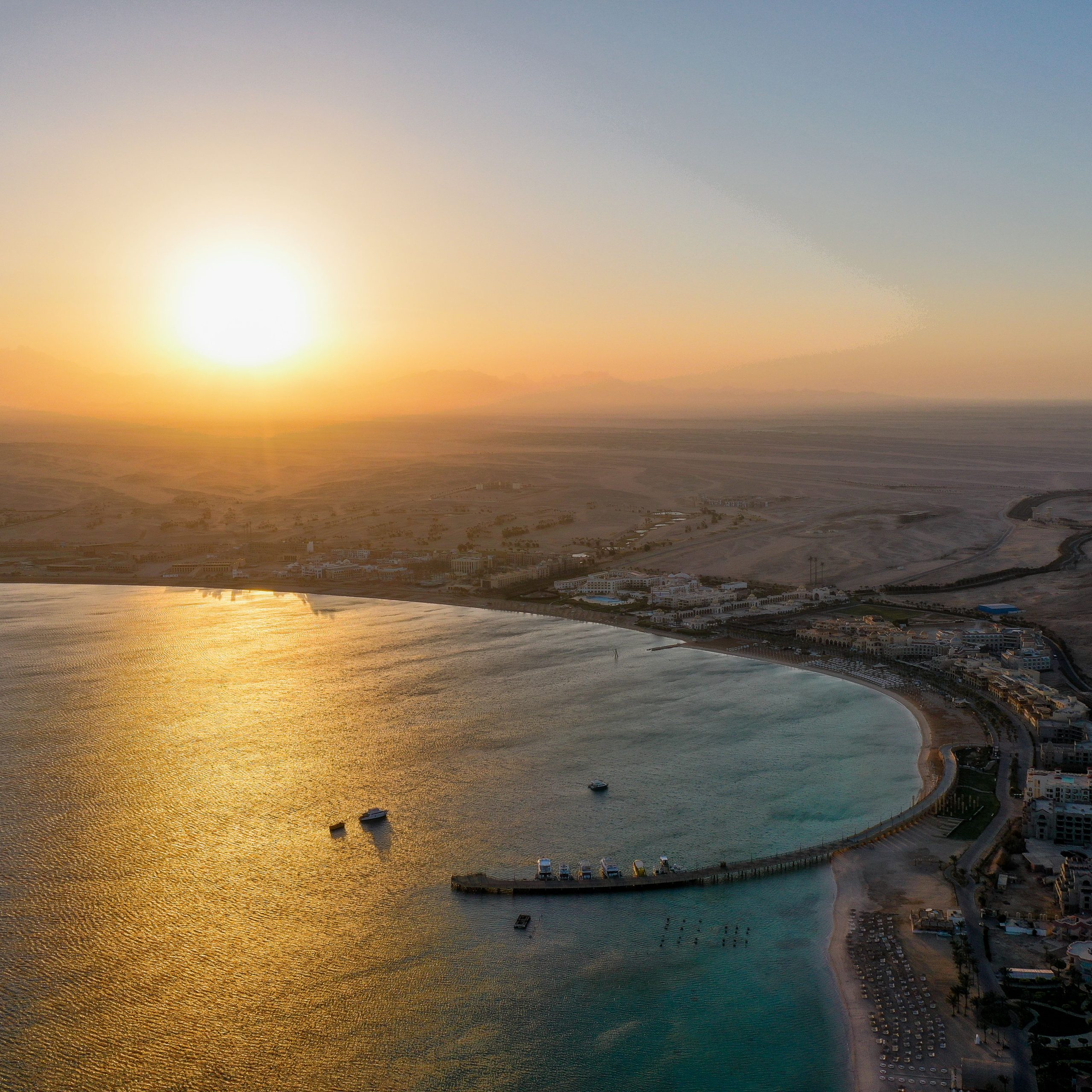 Optimal Times for Experiencing Hurghada: Weather and Sea Conditions