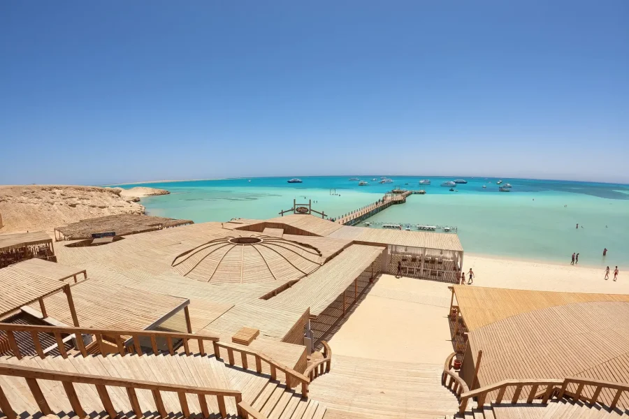 Orange Bay Island & Intro Diving Hurghada: Snorkeling, Lunch & Drinks