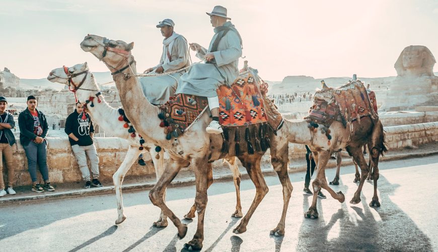 أشهر الأماكن السياحية في مصر من الأهرامات إلى البحر الأحمر